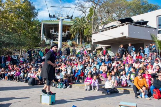 Actividades culturales y recreativas en la cima del cerro San Bernardo