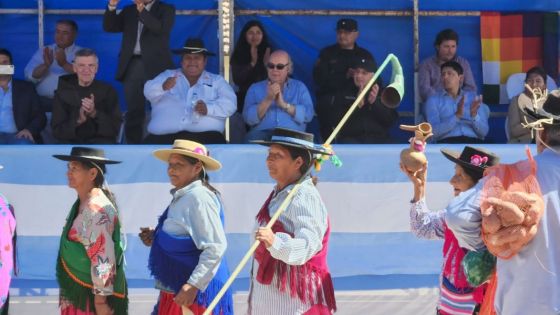 El ministro Cornejo acompañó a la comunidad de Isla de Cañas en sus fiestas patronales