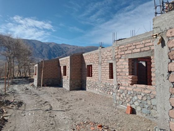 Nuevas casas en Seclantás y La Poma 