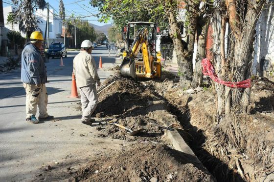 Recambio de cañerías de agua: inició una obra en barrio Tres Cerritos