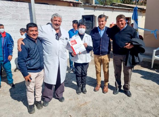 Entregaron viviendas para profesionales del hospital de Santa Victoria Oeste