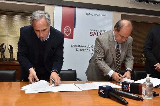 Provincia firmó un convenio con la CNRT para fortalecer la fiscalización del transporte en Salta