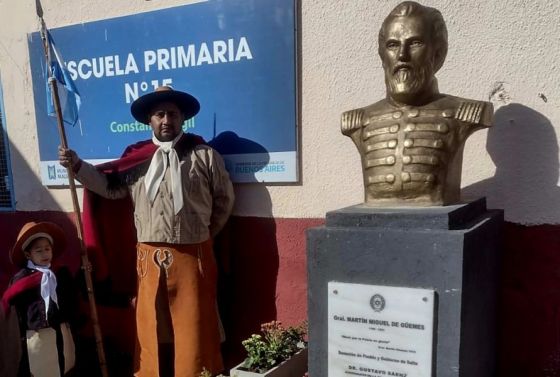 La Comisión del Bicentenario donó un busto de Güemes a la localidad de Adolfo Sordeaux