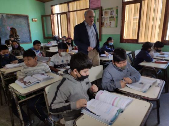 Fortalecen la lectoescritura en estudiantes de primaria de Hipólito Yrigoyen