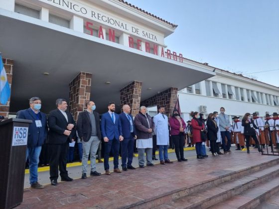 “En el hospital San Bernardo se trabaja con excelencia para la salud del NOA”