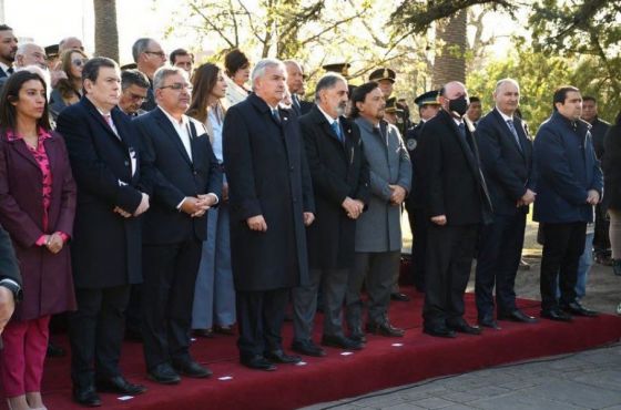 ”El Éxodo Jujeño demuestra una vez más todo lo que el Norte dio a nuestra Patria”, afirmó Sáenz