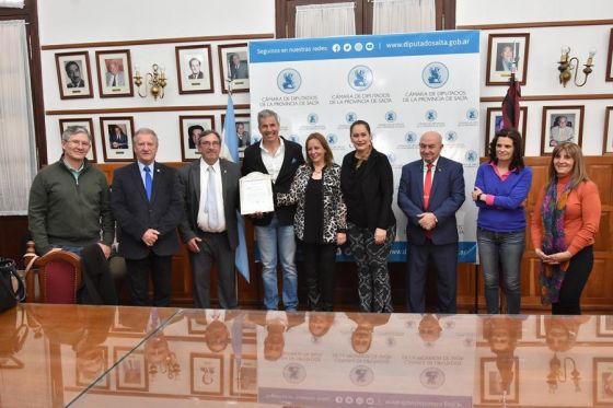 La Universidad Abierta de la Tercera Edad recibió un reconocimiento de la Cámara de Diputados