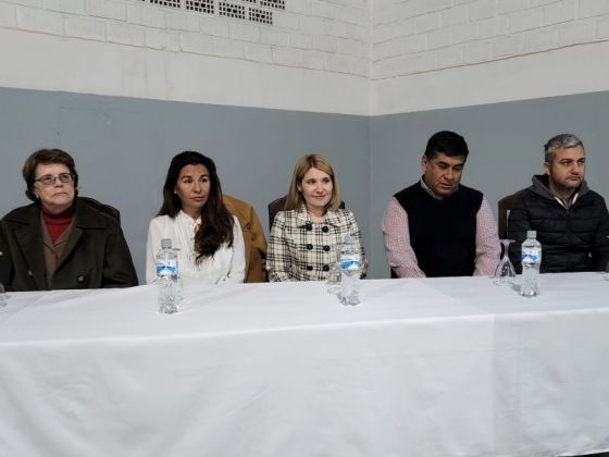 Formación en protección de infancias y adolescencias en el uso de las TICs para docentes del Valle de Lerma