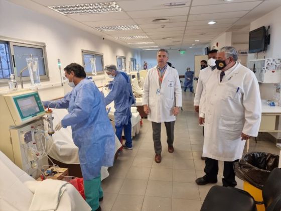 El Centro de Diálisis del hospital Oñativia incorporó 10 sillones nuevos para hemodiálisis