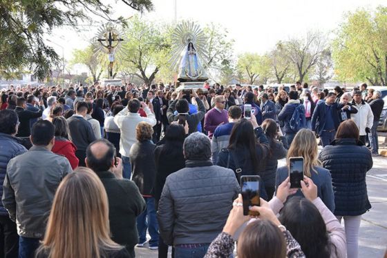 Las imágenes peregrinas del Señor y la Virgen del Milagro visitaron la Casa de Gobierno de Salta