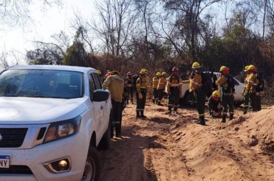 Continúa el trabajo de sofocamiento de incendios en el norte provincial