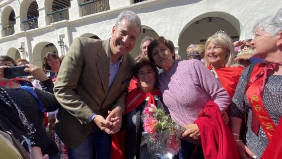 Hoy en plaza 9 de julio desfilaron las candidatas a reina de las personas mayores