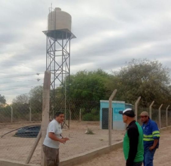 La Provincia trabaja y asiste con obras de provisión de agua a comunidades de Santa Victoria Este