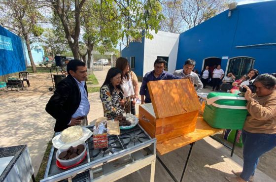 Feriantes de El Bordo acceden a herramientas para potenciar sus procesos productivos