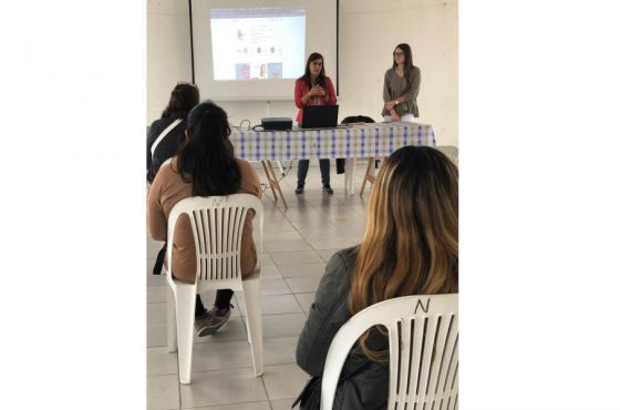 Se realizó una charla informativa sobre el curso para mujeres emprendedoras sobre herramientas de administración financiera