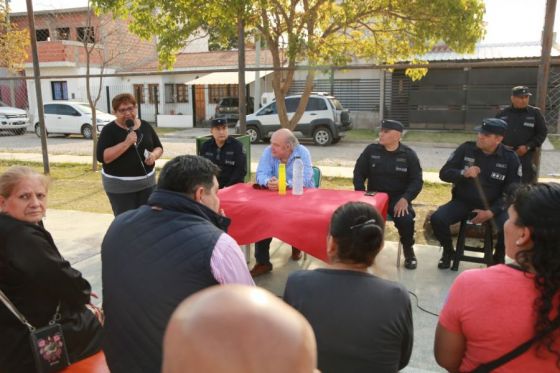 Trabajo conjunto para afianzar la seguridad en los barrios de la zona sur de la Capital