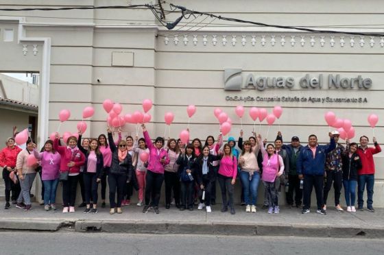 El personal de Aguas del Norte se sumó a la campaña contra el Cáncer de Mama