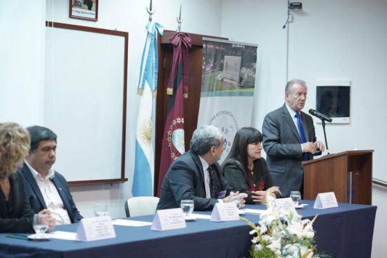 Marocco participó de la apertura de las Jornadas de Investigación de Ciencias Económicas en la UNSa