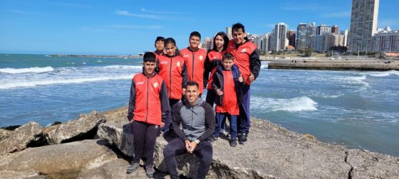 Jugadores de tenis de mesa del Parque de la Familia en los Juegos Evita