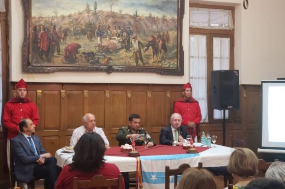 Mesa panel sobre el Bicentenario de la “Entrevista de Guayaquil”