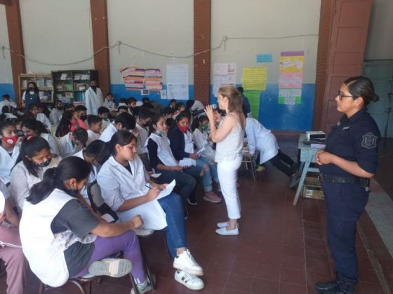 Estudiantes de Coronel Moldes adquieren herramientas para el desarrollo personal