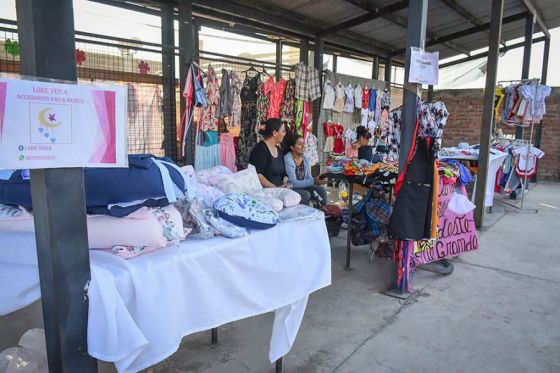 Exitosa Feria de Emprendedores en el Parque de la Familia