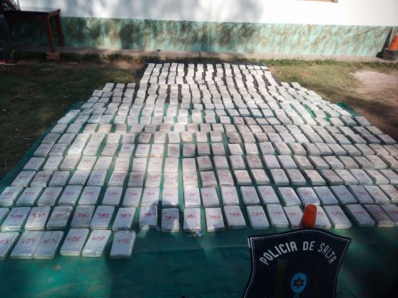 Más de 400 kilos de cocaína  se decomisaron  en un control preventivo de la Policía de Salta