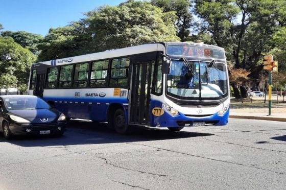 Servicio de colectivos por el feriado nacional de este lunes 21