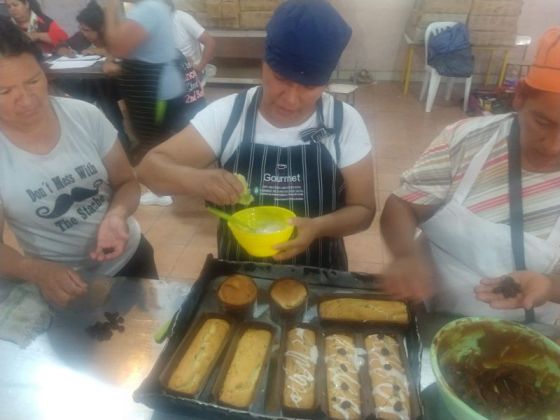 Titulares de Pan Casero de General Güemes participaron del taller “Especial Navidad”