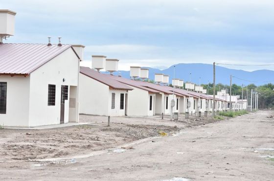 El IPV construye 333 viviendas en los departamentos Cerrillos y Chicoana