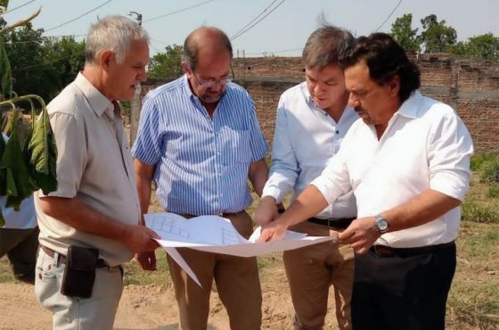 Noticias de Infraestructura: construcción y entrega de casas, incorporación de trabajadores, obras en el interior