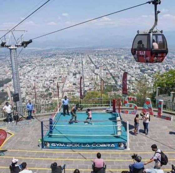 Hoy viernes será el cierre del año boxístico en la cima del cerro San Bernardo