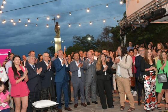 En el 35 aniversario del Teleférico, Sáenz resaltó que es Marca País y uno de los emblemas de nuestra Salta