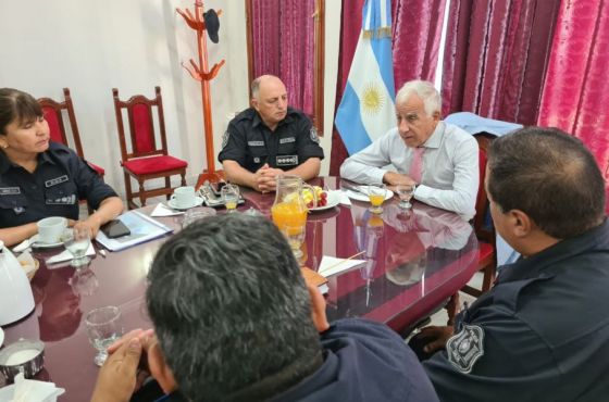 Encuentro de seguridad en la Jefatura Policial