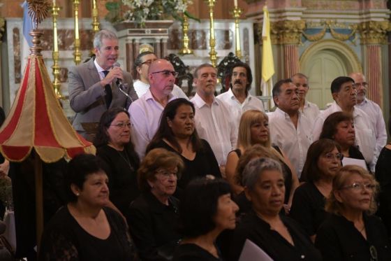 El primer Coro Provincial de las Personas Mayores se lució en la iglesia San Francisco