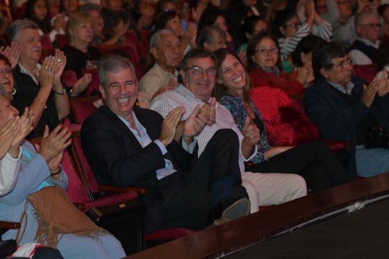 Alumnos de la UNATE presentaron sus números artísticos en el Teatro Provincial a sala llena