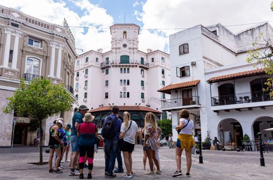 El verano en Salta se vive a pleno con actividades culturales, de aventura y gastronomía