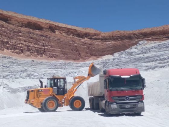 La Autoridad Minera fiscalizó en San Antonio de los Cobres diversas canteras de perlitas