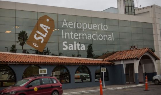 La AMT convoca a licenciatarios de taxis que deseen prestar servicio en el Aeropuerto