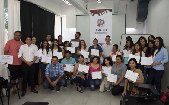 La UPATecO entregó certificados del curso de Diseño Gráfico