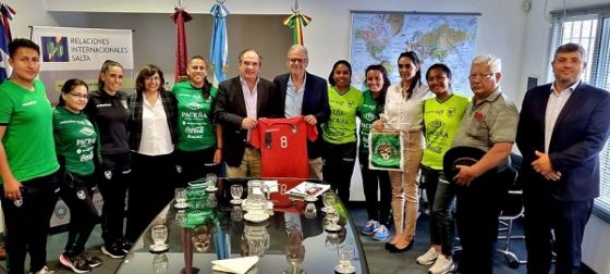 Visita a Salta de la Selección de Fútbol Femenino de Bolivia