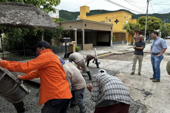 Aguas del Norte realiza la reposición de calzada en más de 30 barrios de la ciudad