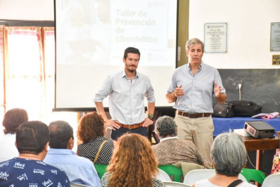 Capacitaron sobre ciberseguridad a referentes de organizaciones de personas mayores