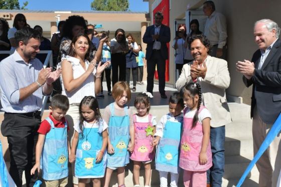 Los 300 jardineritos de la escuela Monseñor Tavella de Güemes estrenaron este año nuevo edificio