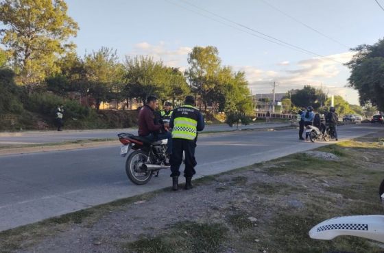 La Policía Vial fiscalizó más de 8000 vehículos durante el fin de semana