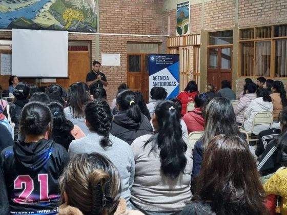 Intenso trabajo preventivo de la Agencia Antidrogas en Isla de Cañas