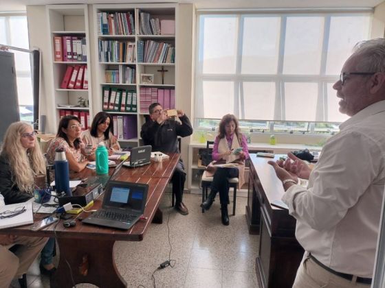 Promueven la mediación en el ámbito educativo como método de resolución de conflictos