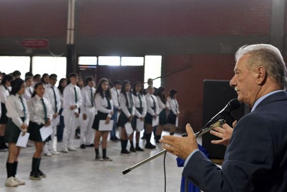 Alumnos de General Güemes juraron lealtad a la Constitución