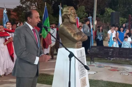 Se emplazó en la ciudad santafesina de Coronda un busto del General Güemes