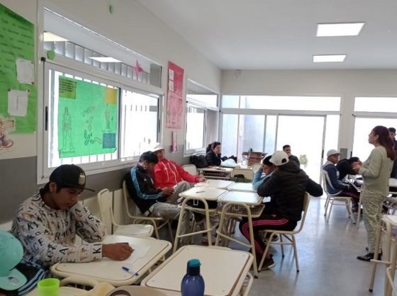 Estudiantes de La Silleta suman al compromiso de prevenir y erradicar el grooming